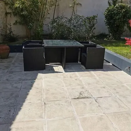 F3 Lumineux Avec Jardin A 2 Pas De L'hyper-centre * Caen